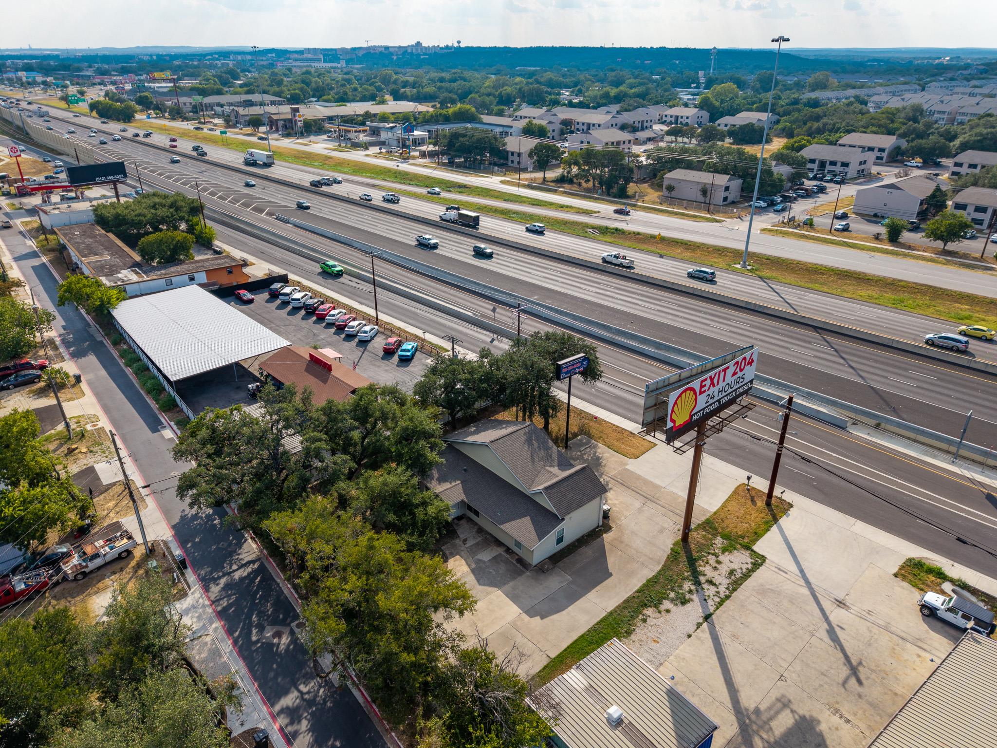 1712 N Interstate 35 Freeway San Marcos TX 78666