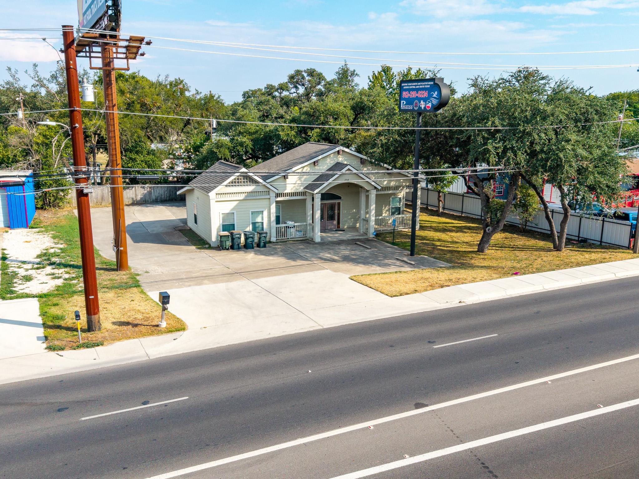1712 N Interstate 35 Freeway San Marcos TX 78666