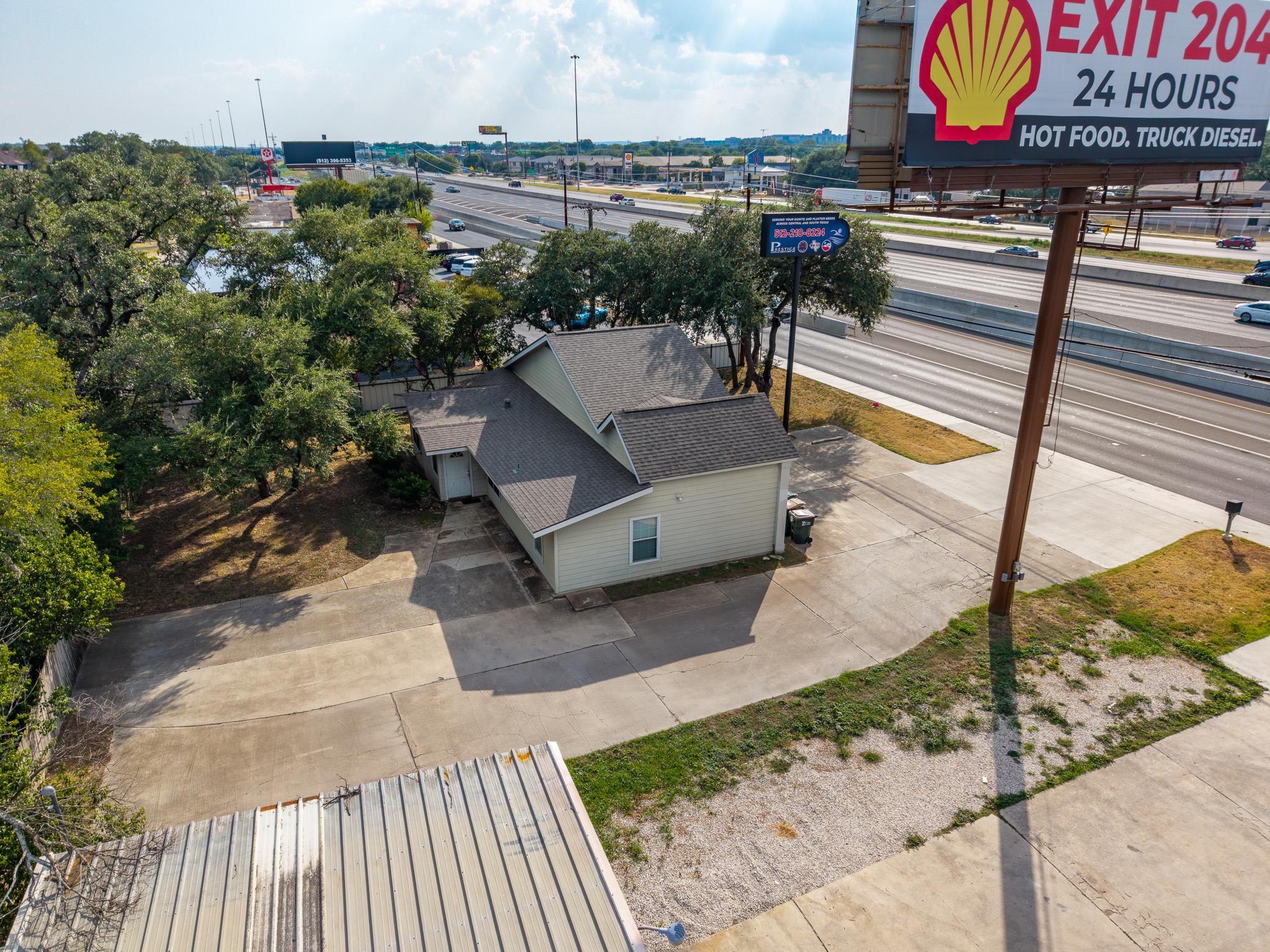 1712 N Interstate 35 Freeway San Marcos TX 78666