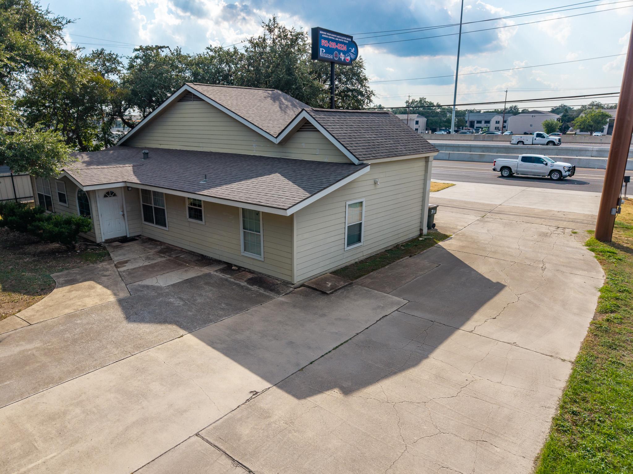 1712 N Interstate 35 Freeway San Marcos TX 78666