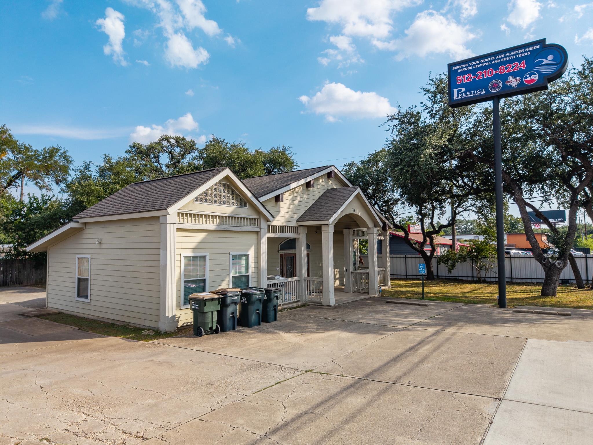 1712 N Interstate 35 Freeway San Marcos TX 78666