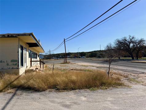220 Highway 261 Kingsland TX 78639