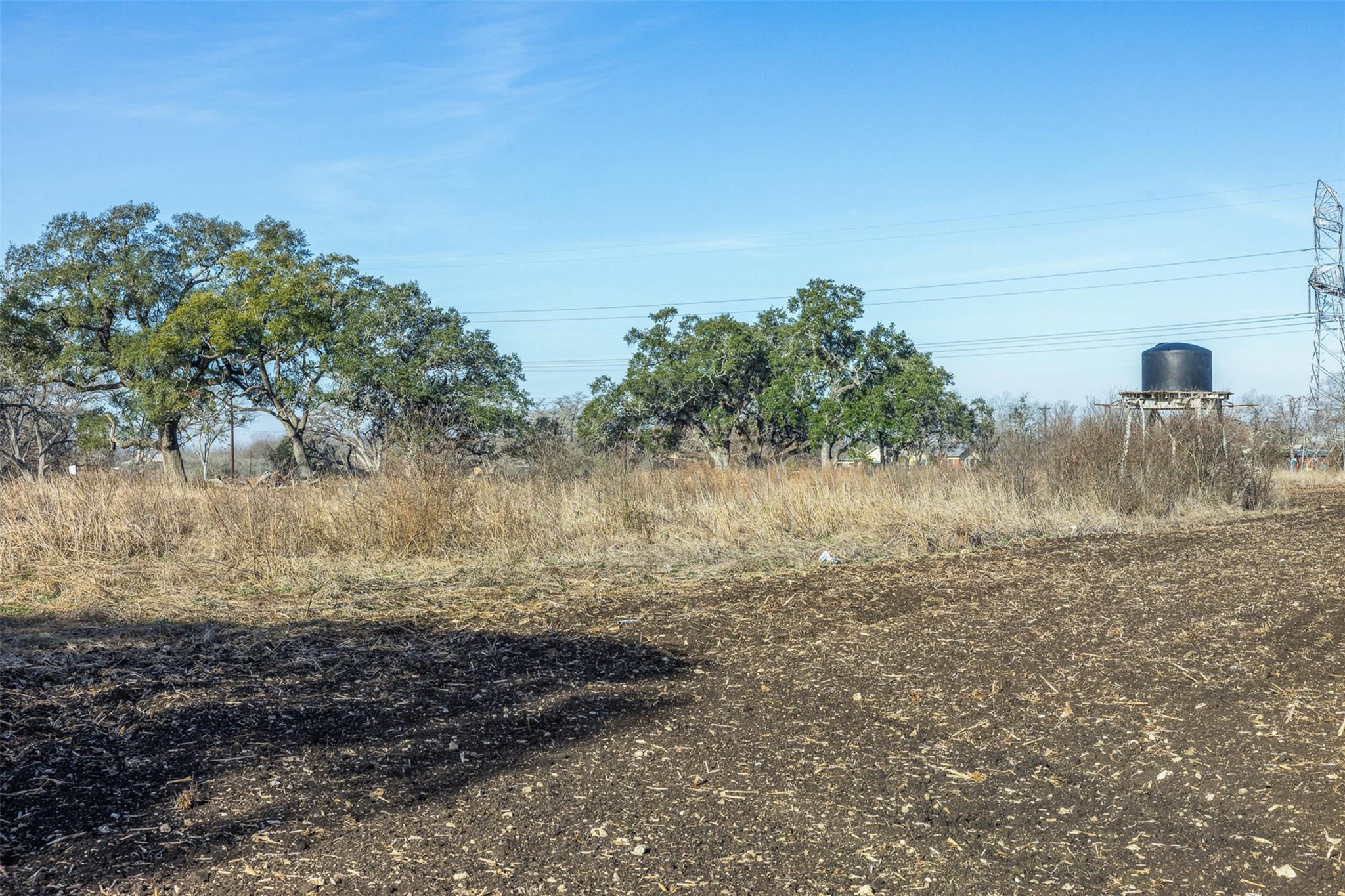 600 NW River Road Martindale TX 78655