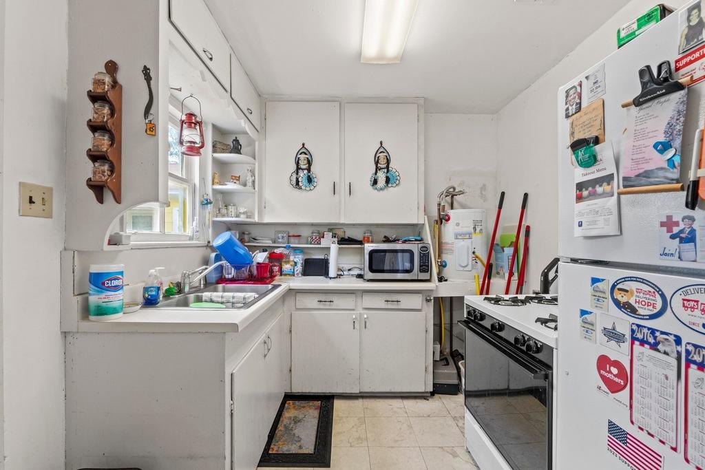 2710 Manor Road Austin TX 78722