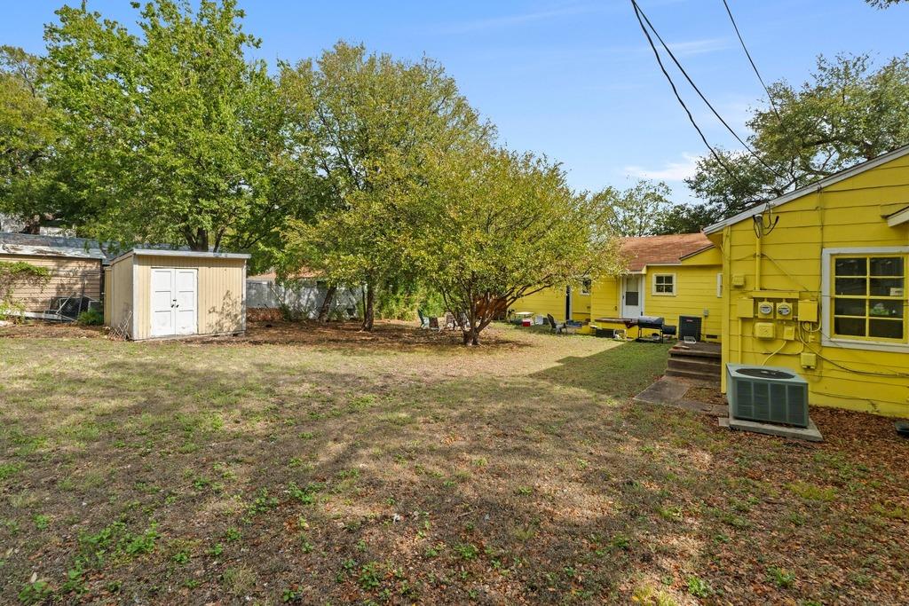2710 Manor Road Austin TX 78722