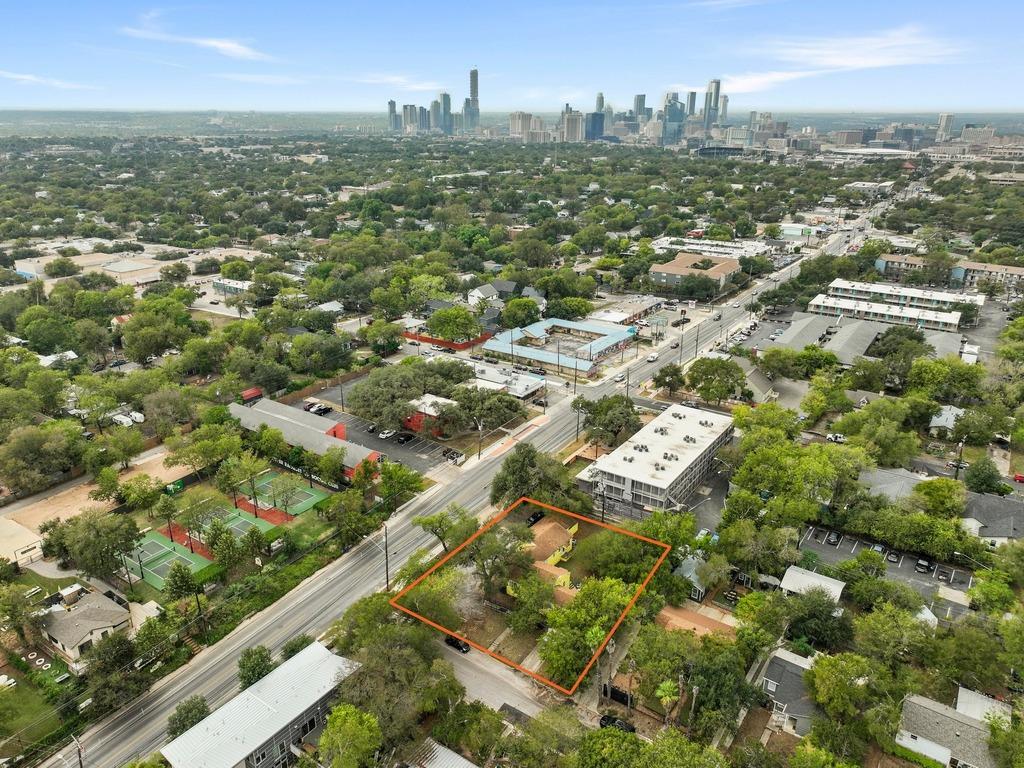 2710 Manor Road Austin TX 78722