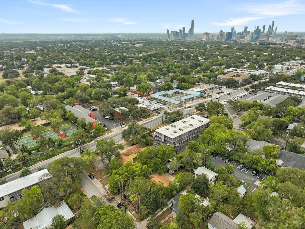 2710 Manor Road Austin TX 78722