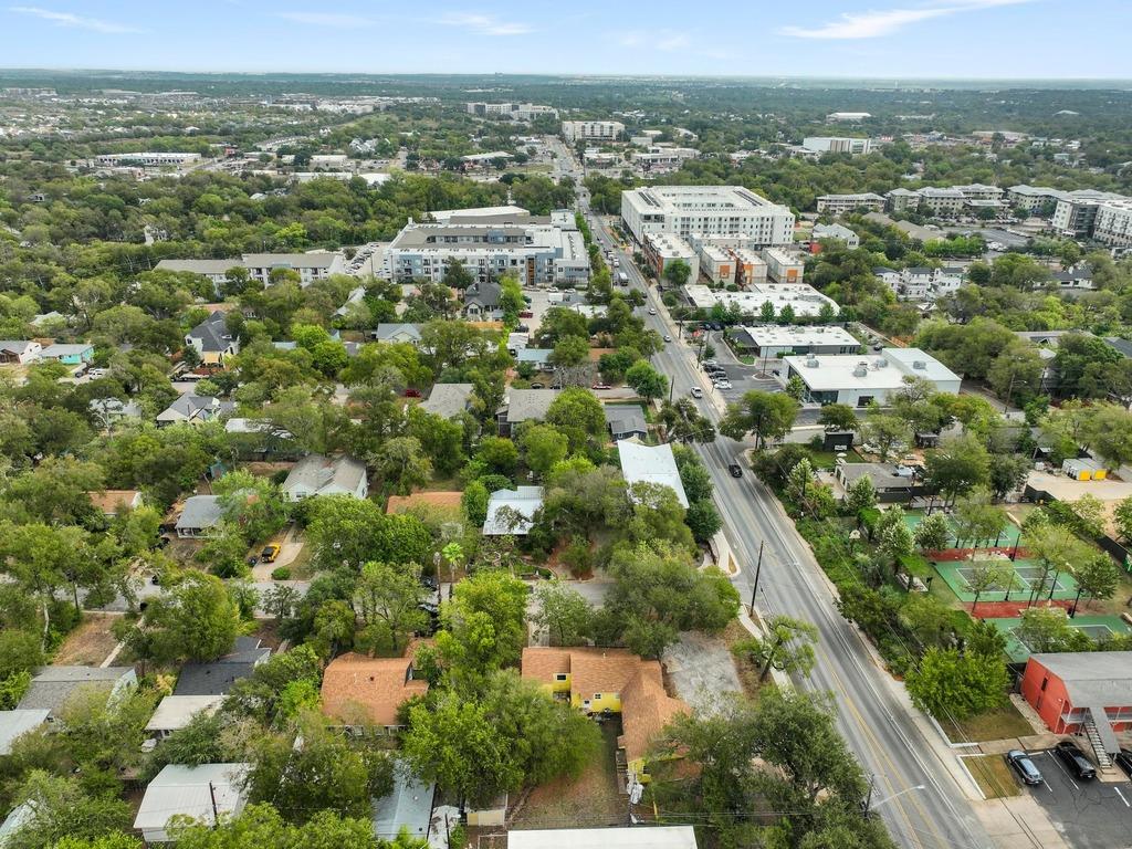 2710 Manor Road Austin TX 78722