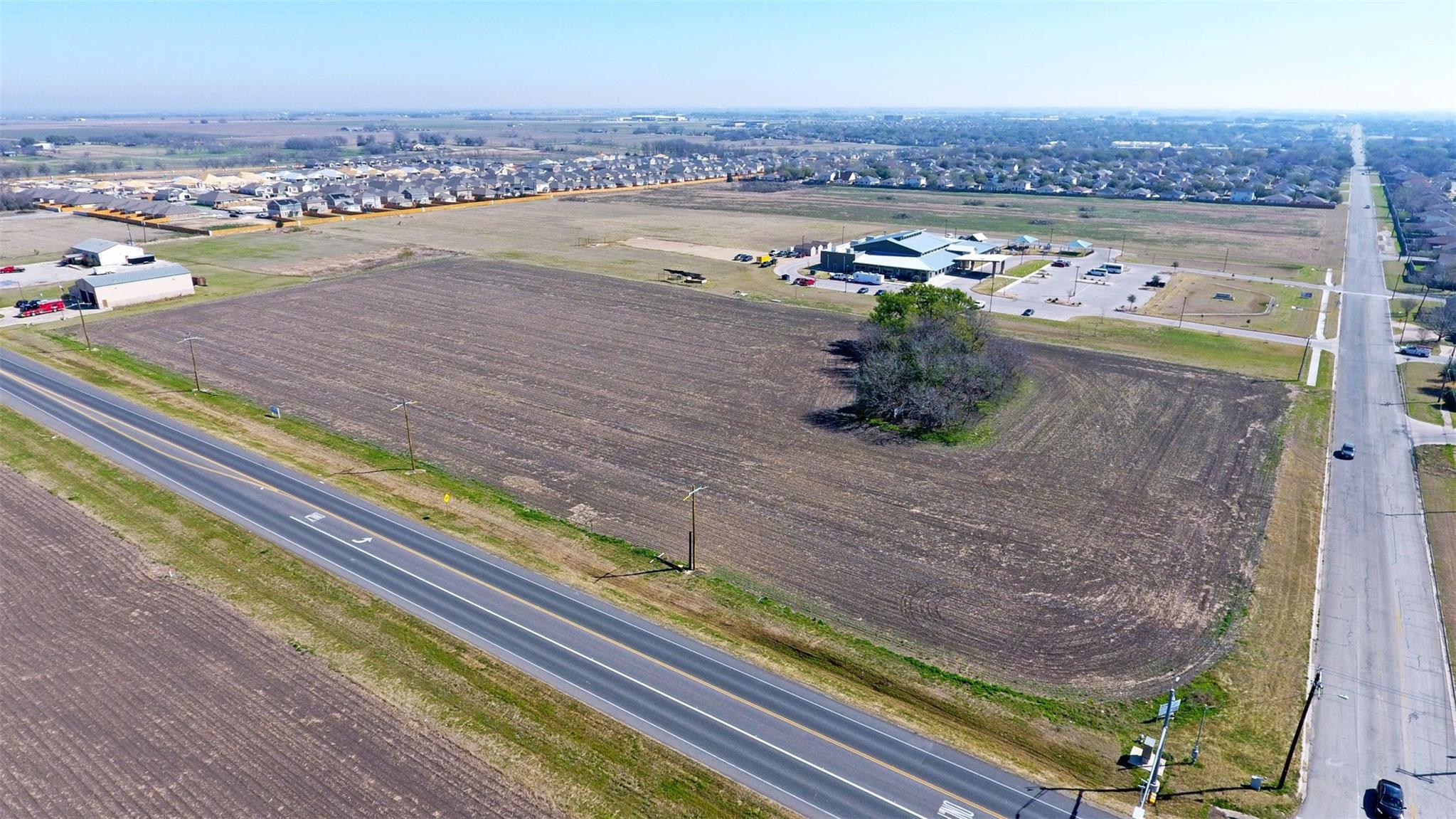 709 Carlos G Parker Boulevard NW Taylor TX 76574