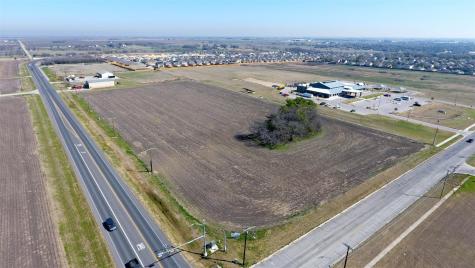 709 Carlos G Parker Boulevard NW Taylor TX 76574