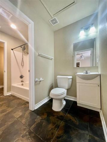 521 & 525 W Hutchison Street San Marcos TX 78666