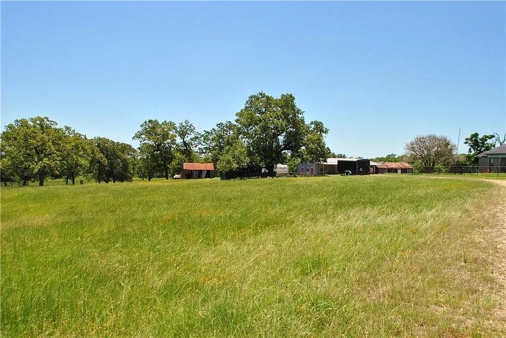 21741 E Interstate 10 Luling TX 78648