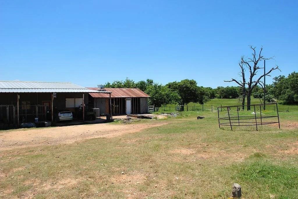 21741 E Interstate 10 Luling TX 78648