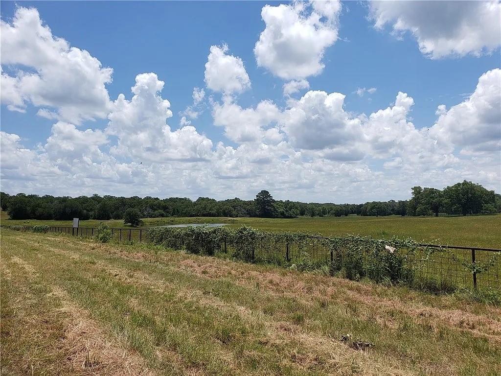21741 E Interstate 10 Luling TX 78648