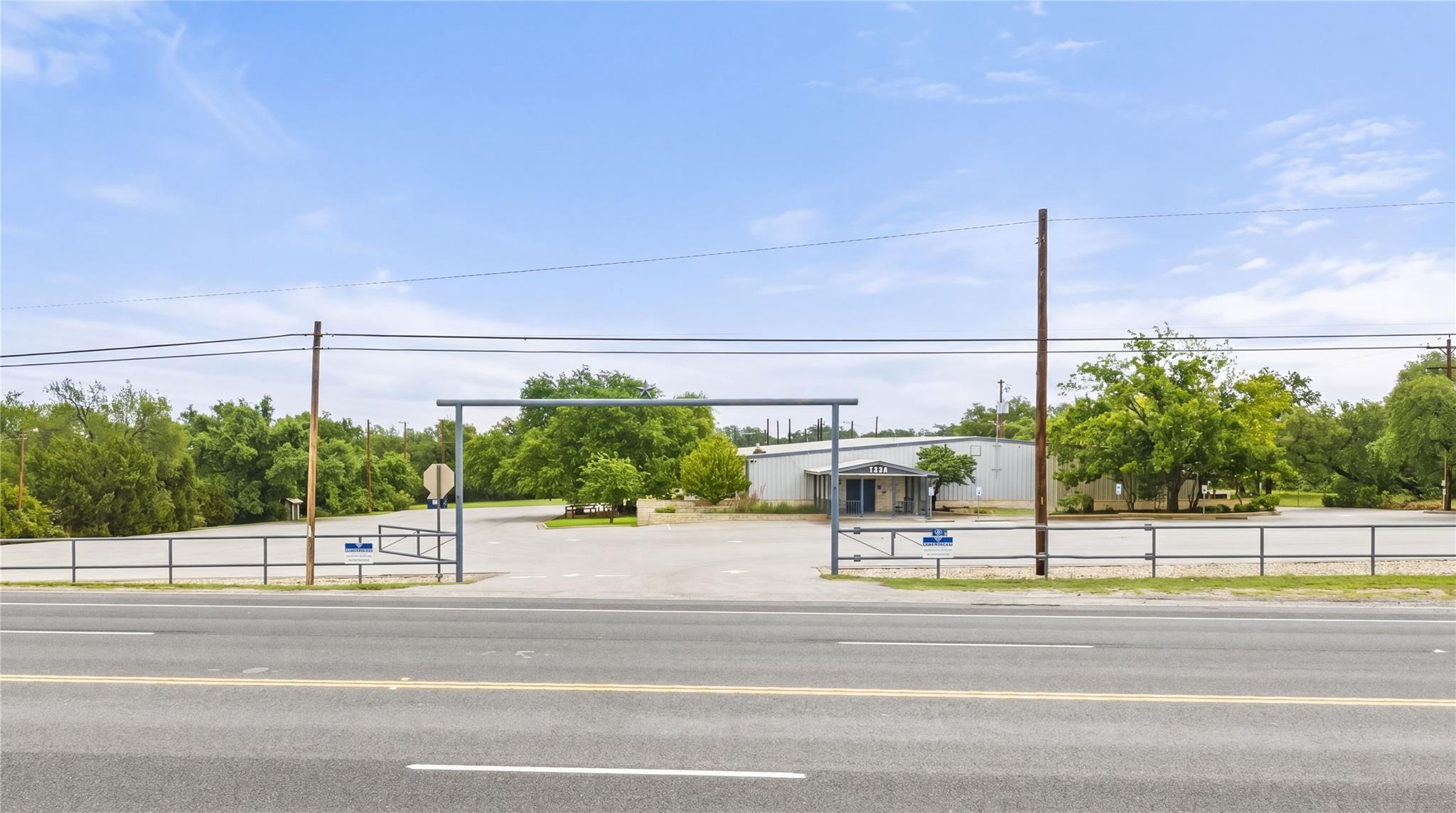 1506 N Us Highway 281 Johnson City TX 78636