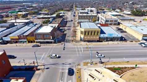 401 N Main Street Taylor TX 76574