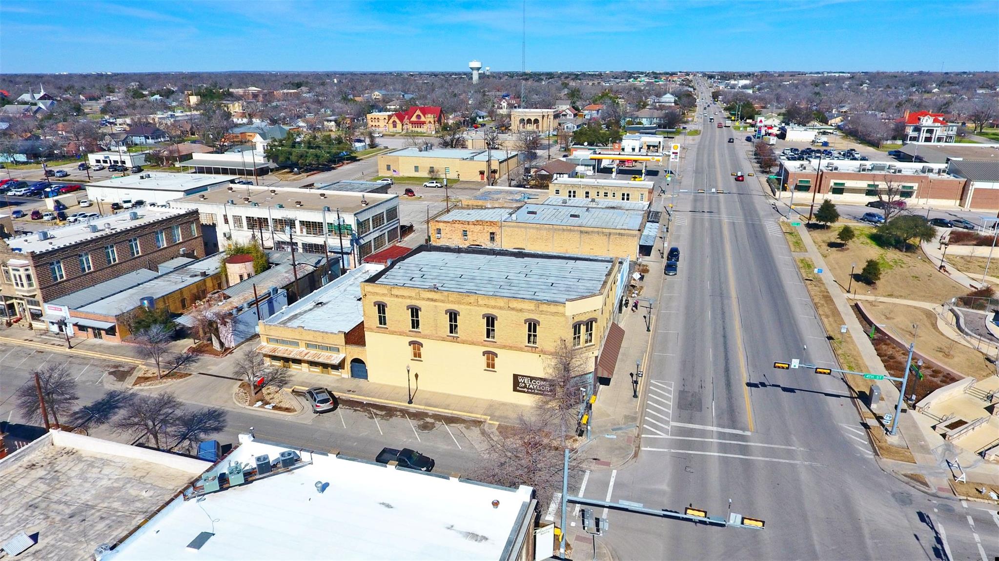 401 N Main Street Taylor TX 76574