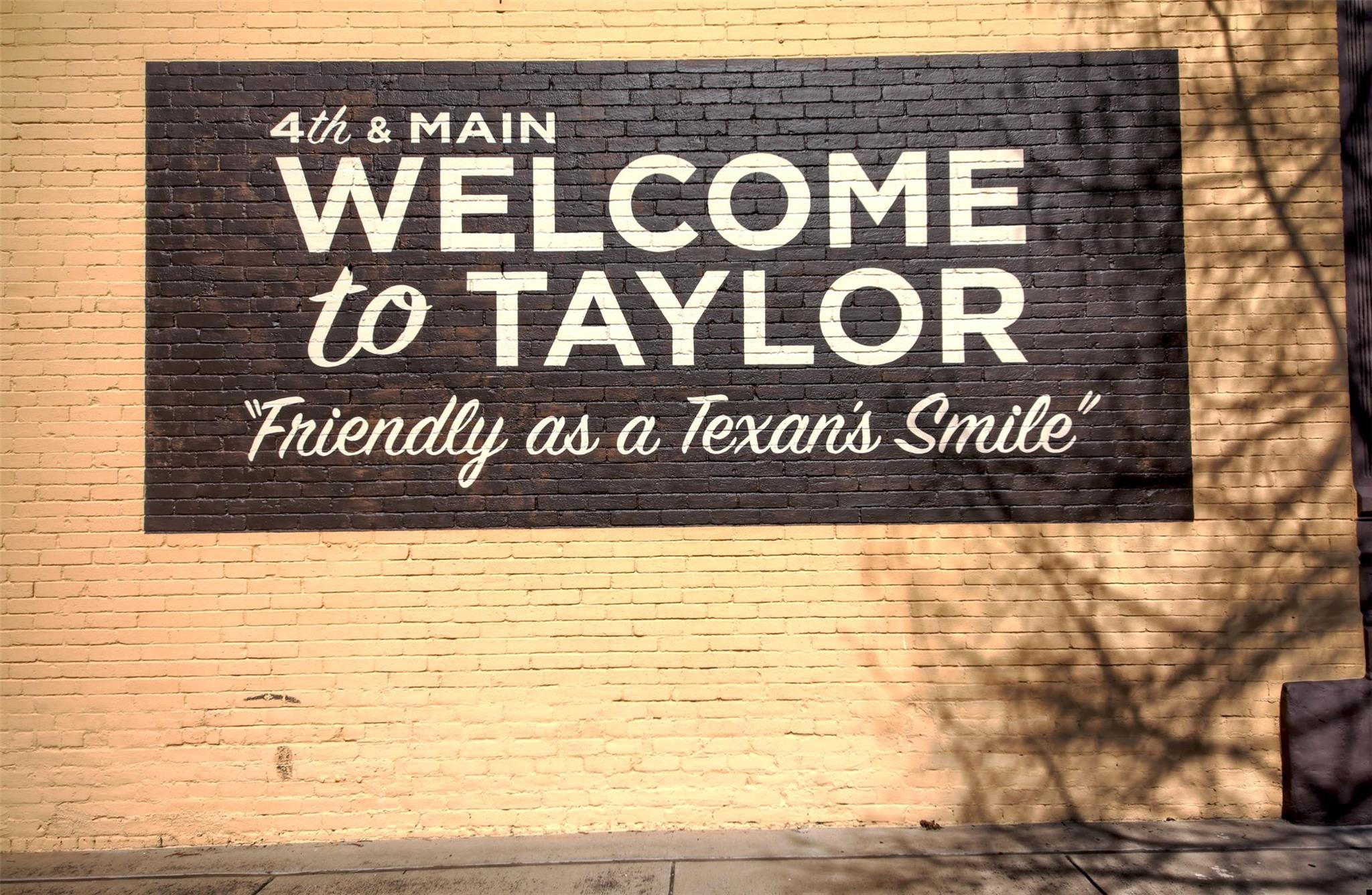 401 N Main Street Taylor TX 76574