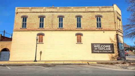 401 N Main Street Taylor TX 76574