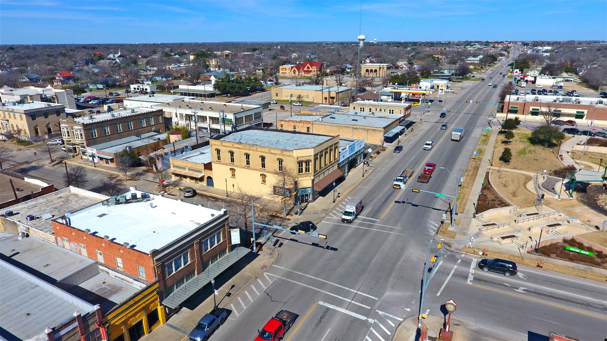 401 N Main Street Taylor TX 76574