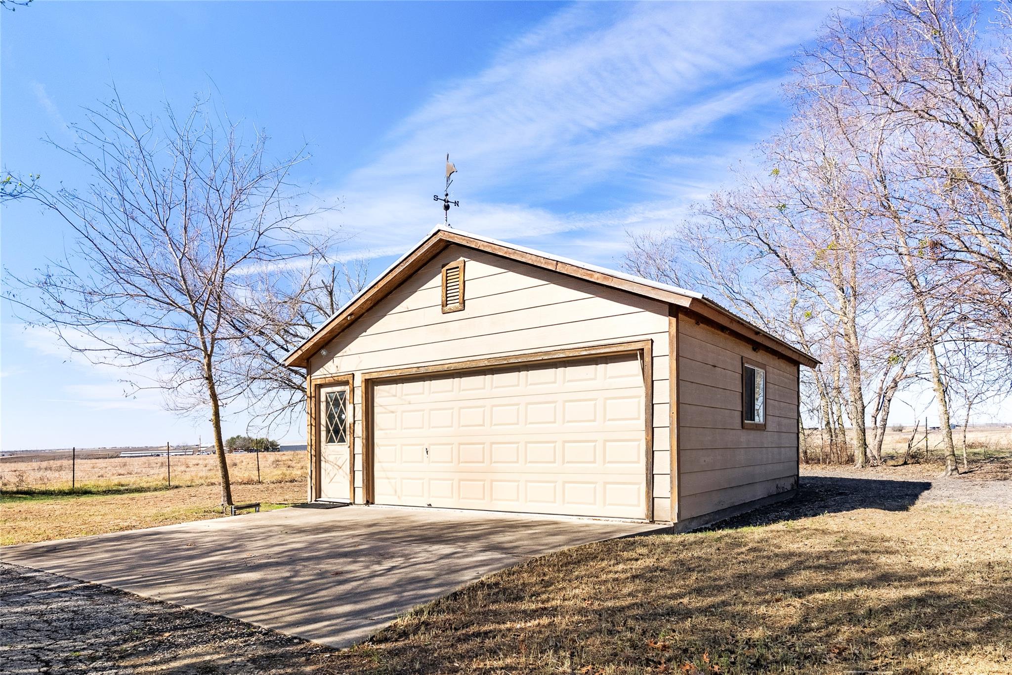 12914 Pfluger Berkman Lane Coupland TX 78615