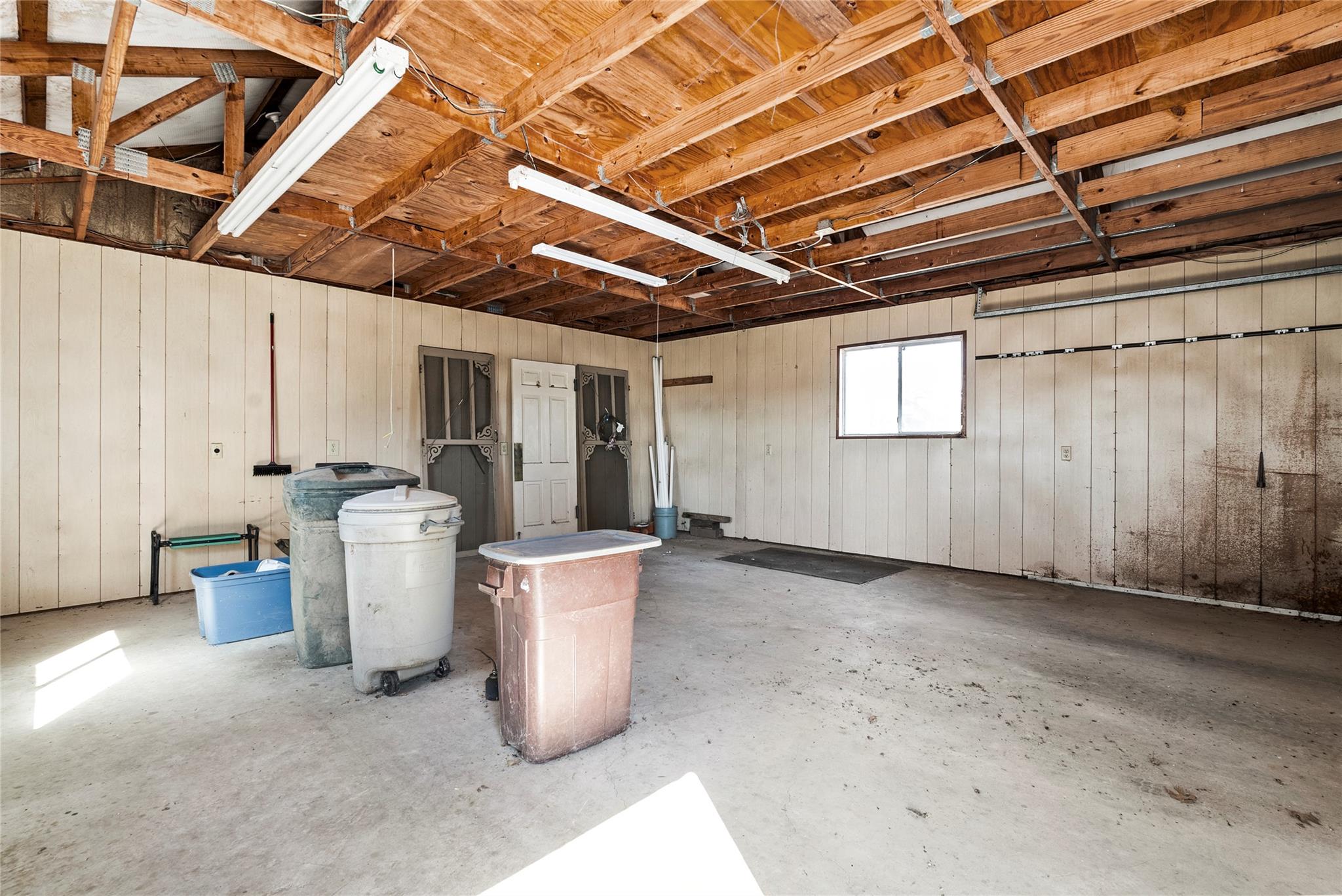 12914 Pfluger Berkman Lane Coupland TX 78615