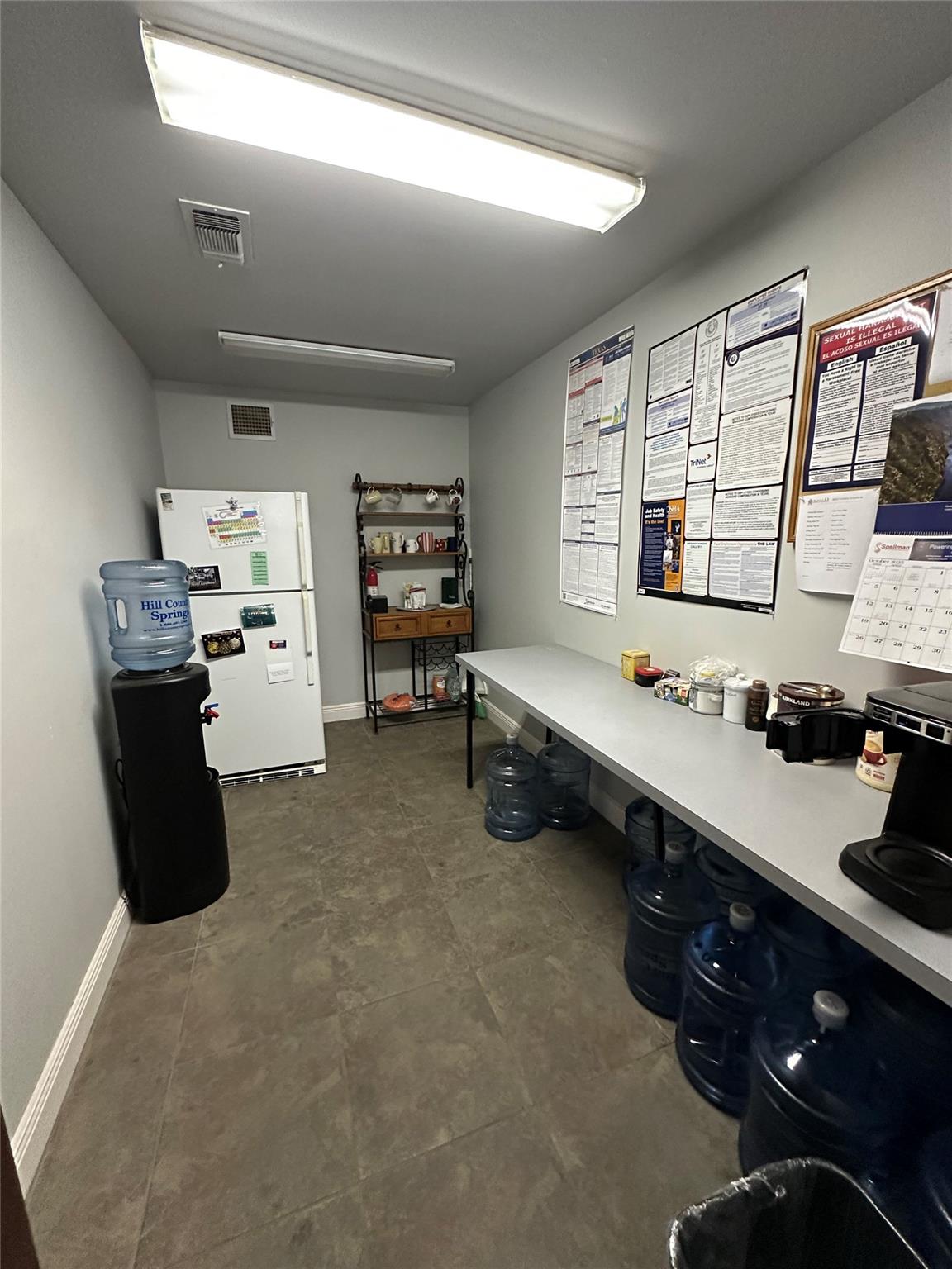 8862 W U S Hy 290 Highway W Austin TX 78736