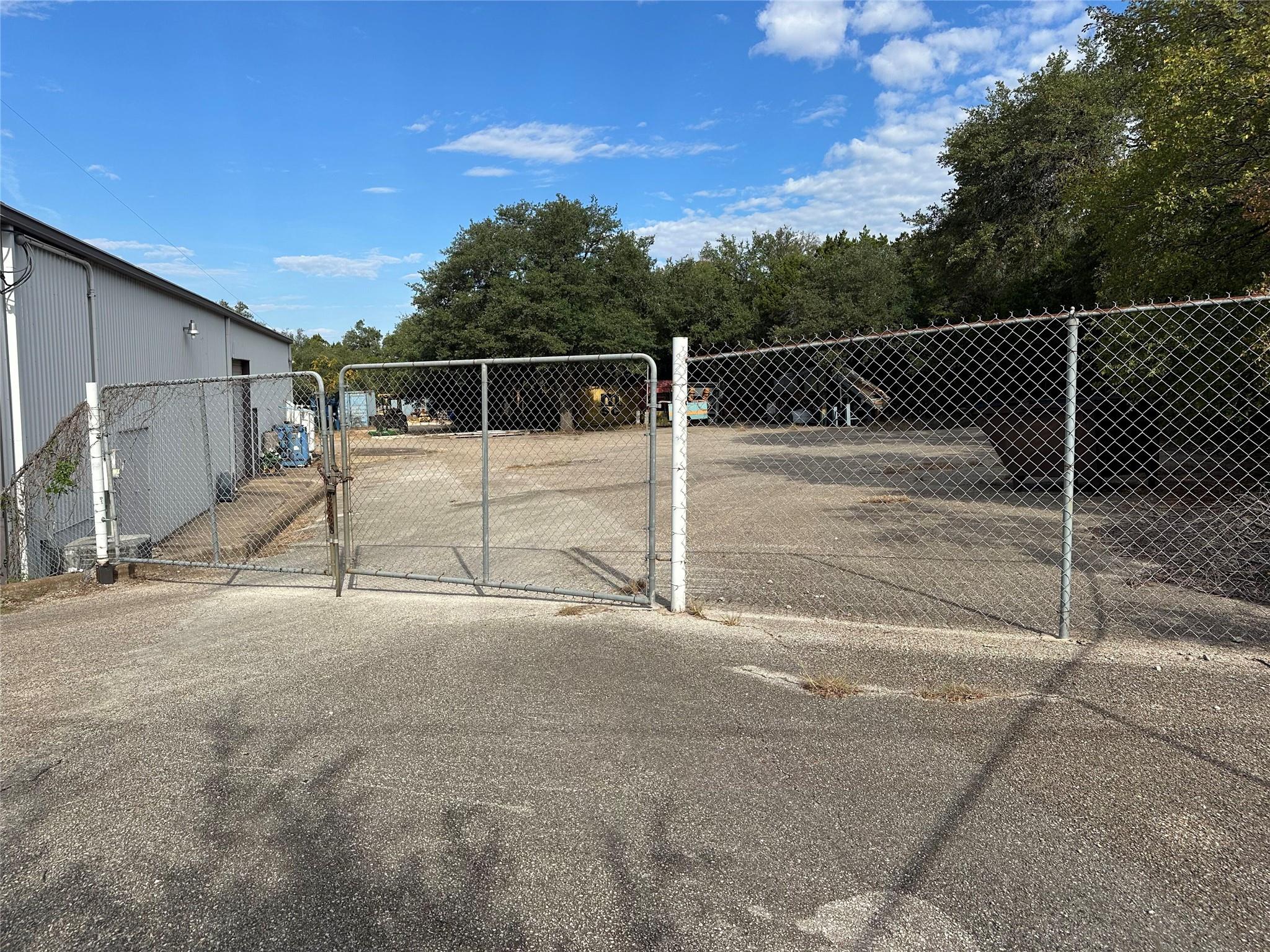 8862 W U S Hy 290 Highway W Austin TX 78736