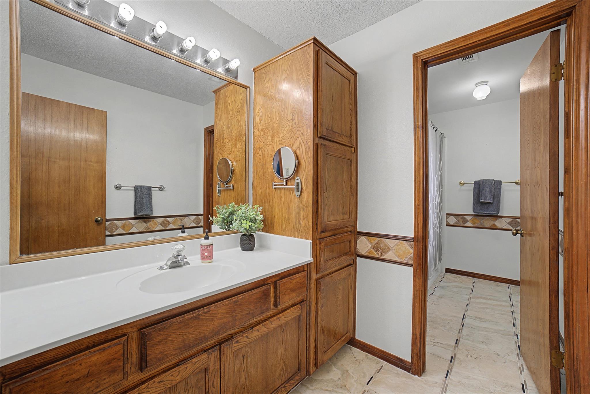 1050 County Road 141 Georgetown TX 78626