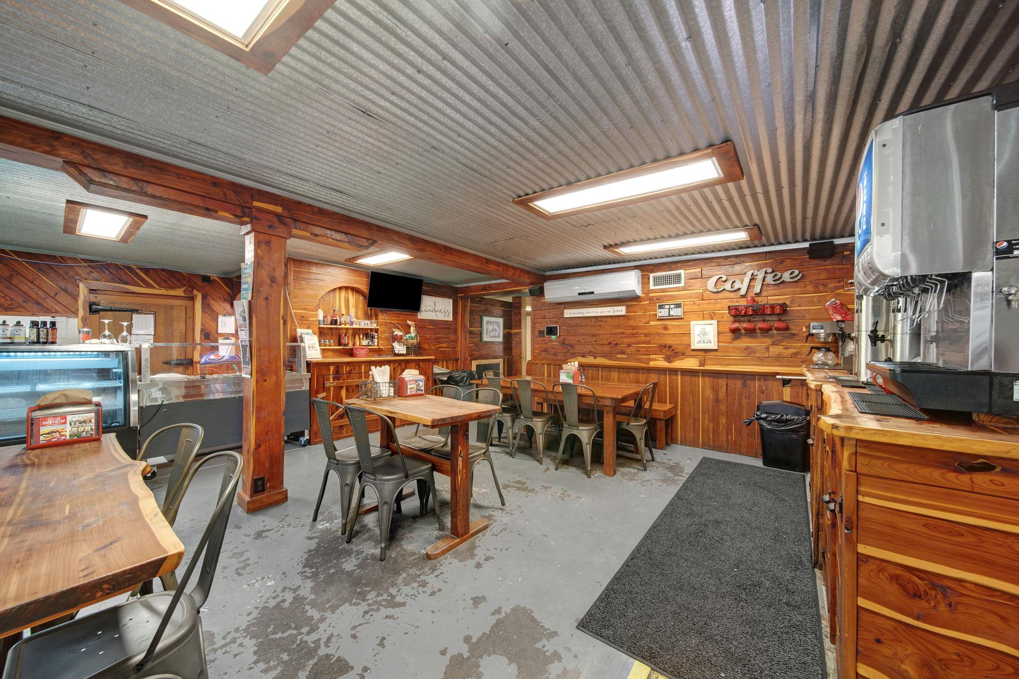 12390 Fm 390 Road W Burton TX 77835