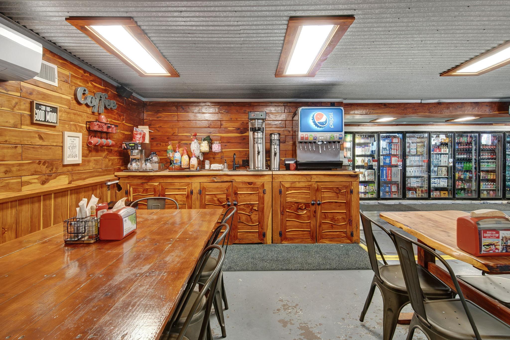12390 Fm 390 Road W Burton TX 77835
