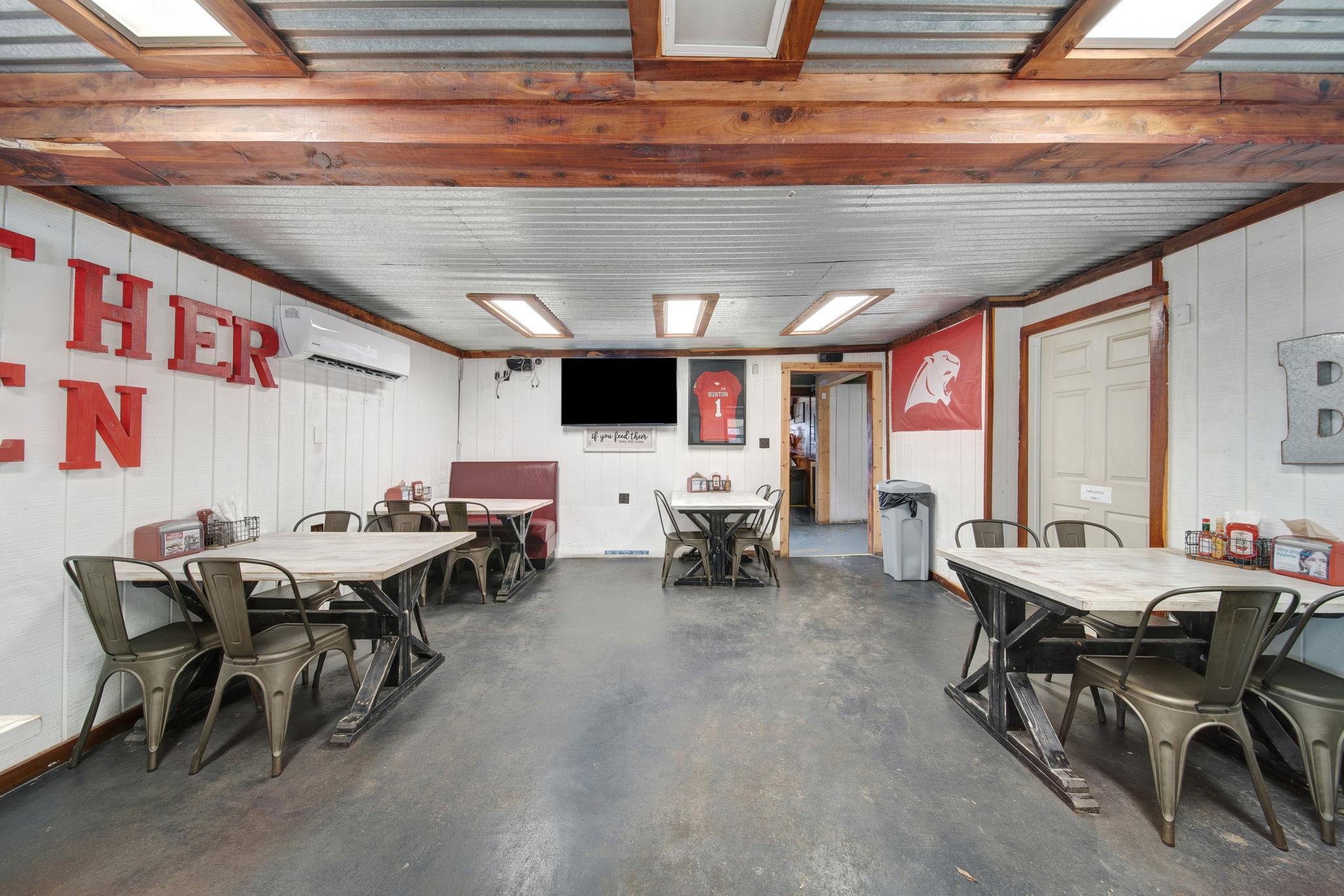 12390 Fm 390 Road W Burton TX 77835