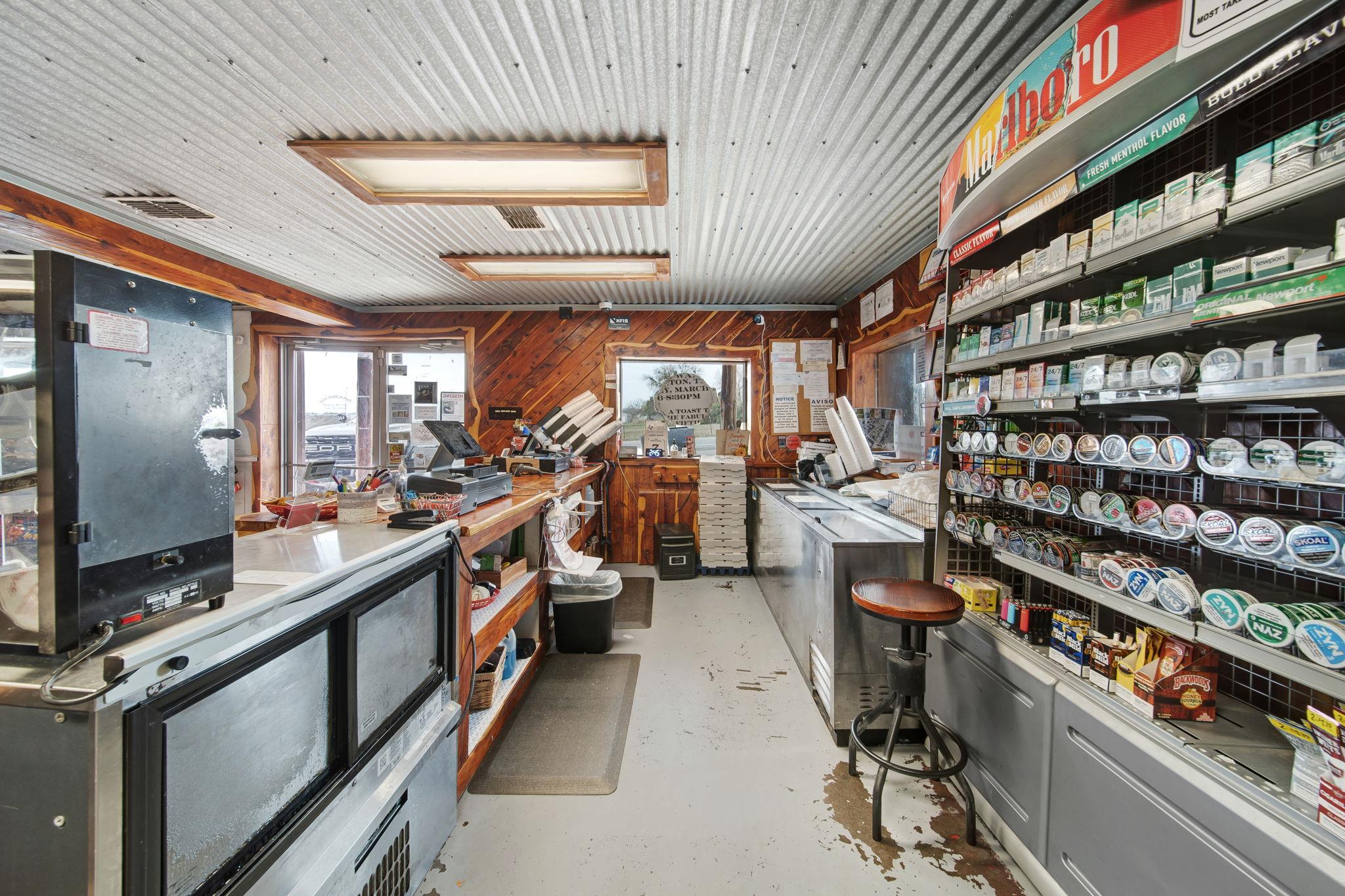 12390 Fm 390 Road W Burton TX 77835
