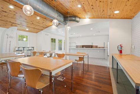 502 Thompson Lane Austin TX 78742
