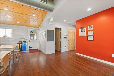 502 Thompson Lane Austin TX 78742