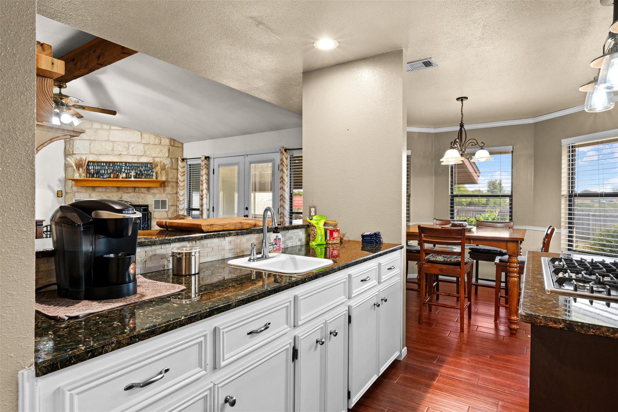 1512 Panther Loop Pflugerville TX 78660