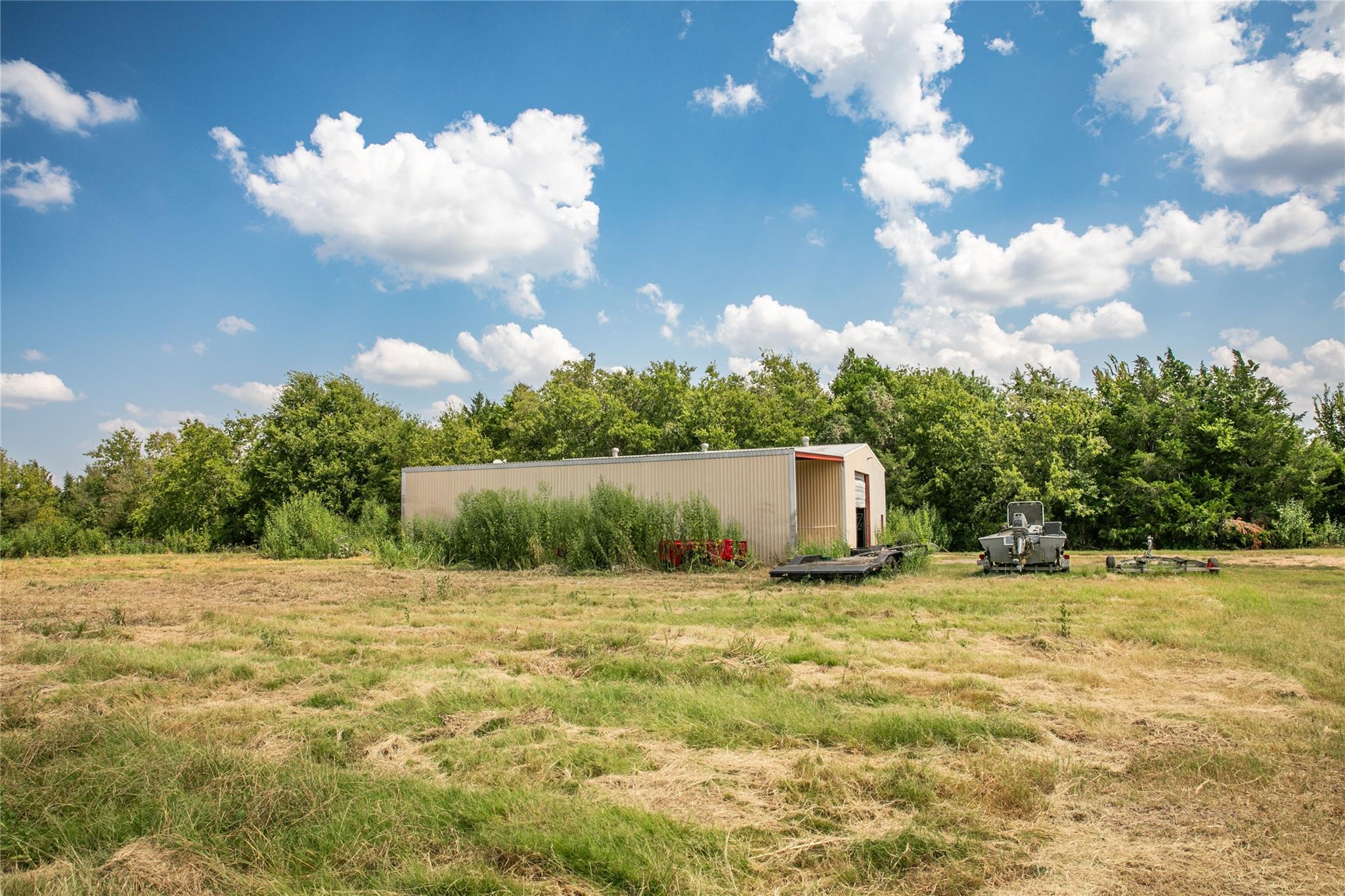 30 Red Tip Lane Brenham TX 77833