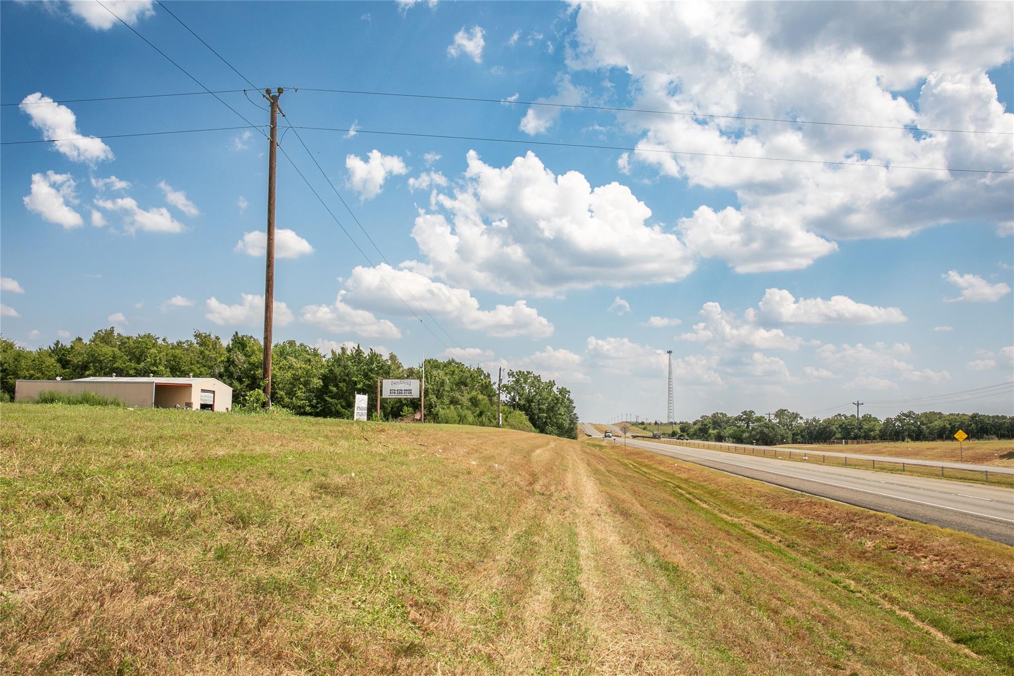 30 Red Tip Lane Brenham TX 77833