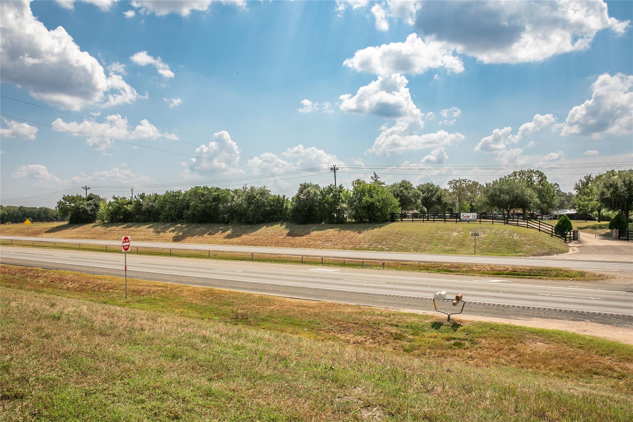 30 Red Tip Lane Brenham TX 77833
