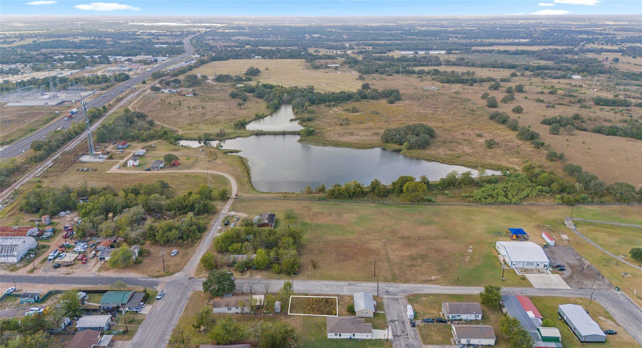 366 N Dallas Street Giddings TX 78942