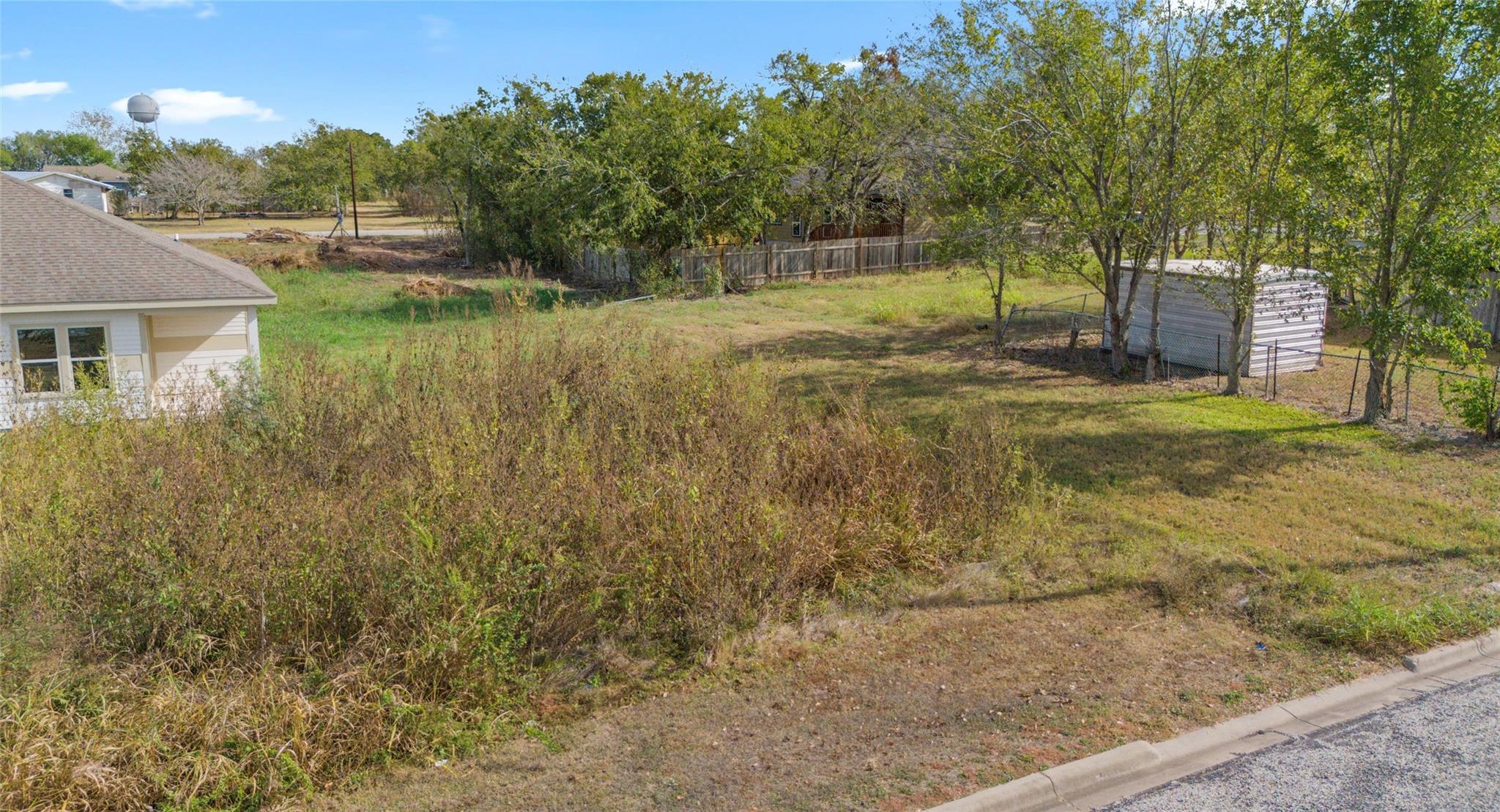 366 N Dallas Street Giddings TX 78942