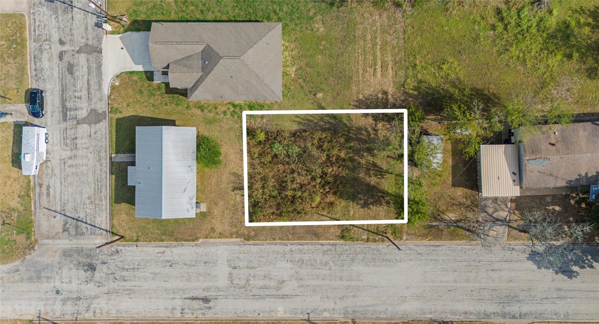 366 N Dallas Street Giddings TX 78942