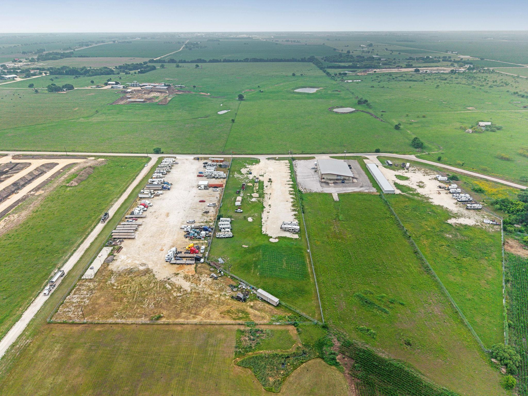 2733 County Road 374 Road Taylor TX 76574