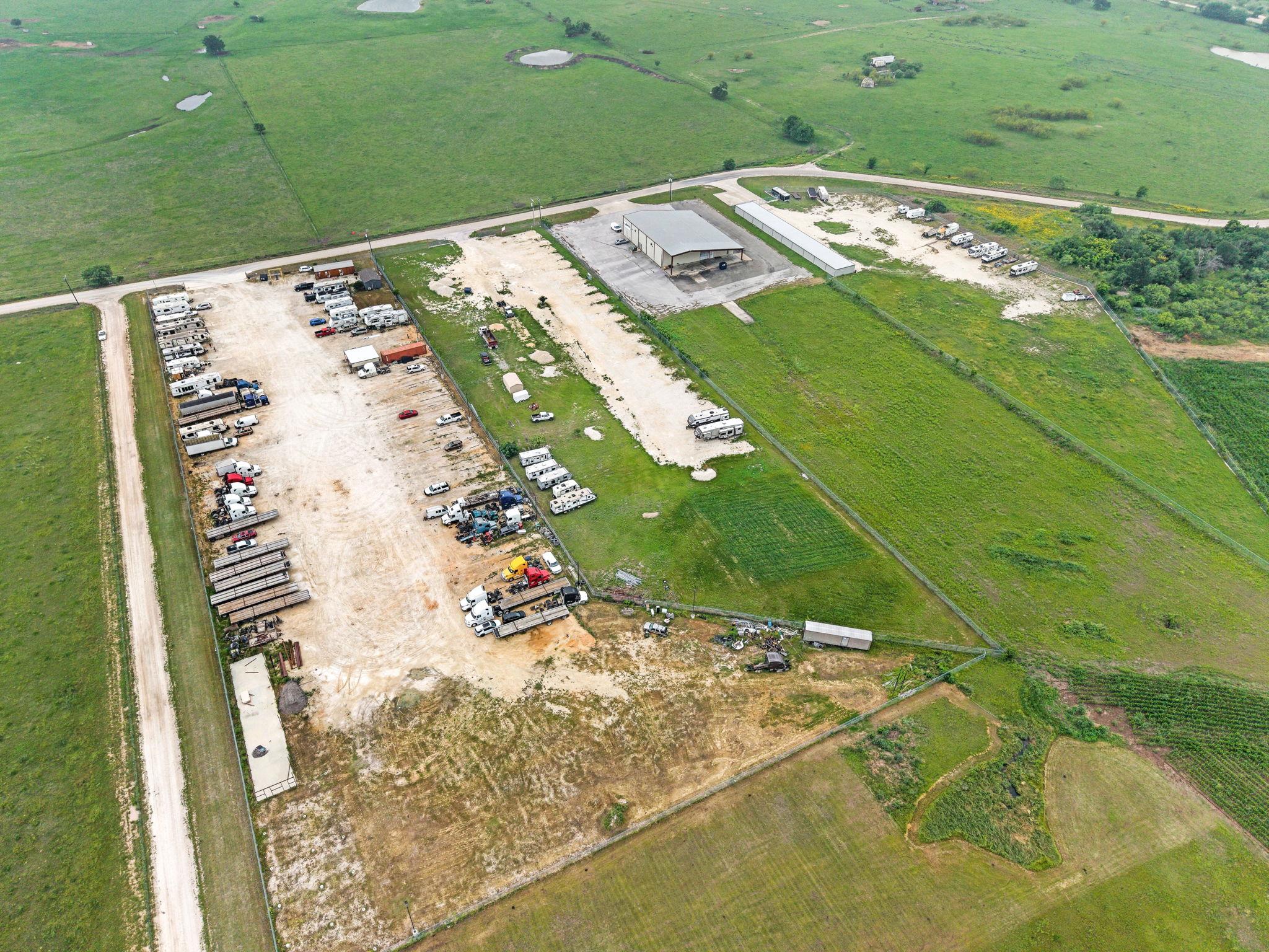 2733 County Road 374 Road Taylor TX 76574