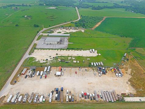 2733 County Road 374 Road Taylor TX 76574