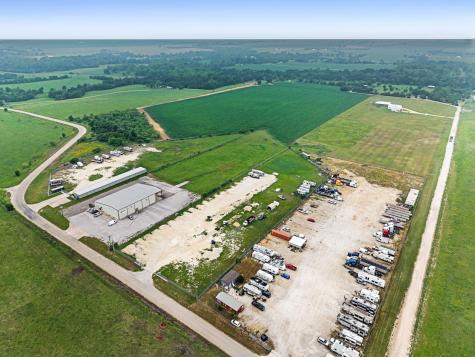 2733 County Road 374 Road Taylor TX 76574