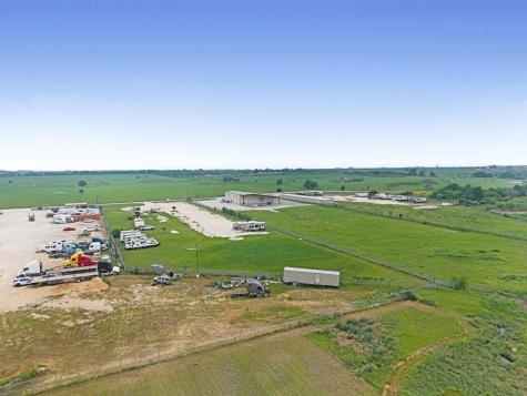 2733 County Road 374 Road Taylor TX 76574