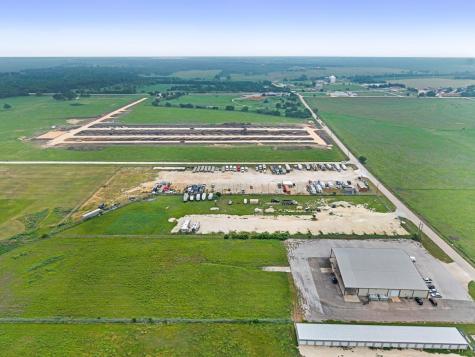 2733 County Road 374 Road Taylor TX 76574