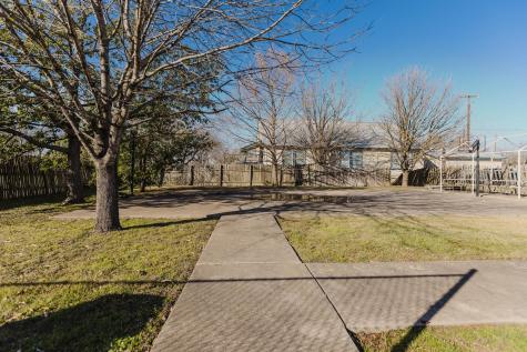 202 Main Street Hutto TX 78634
