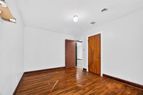 204 Taylor Street Hutto TX 78634